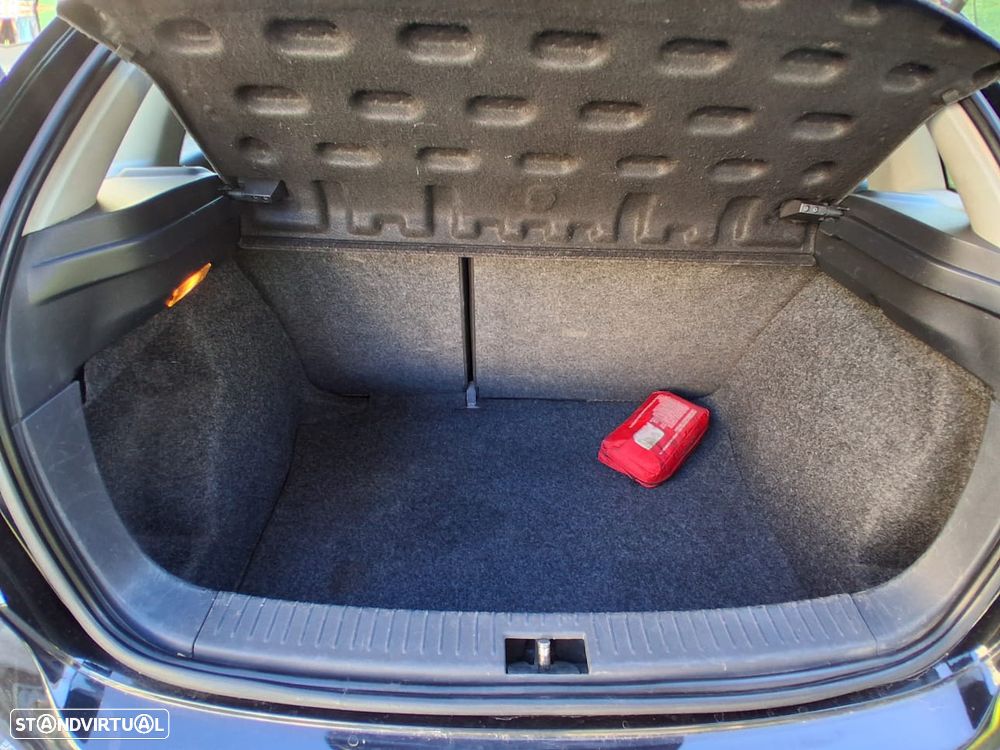 SEAT Ibiza 1.4 TDI Sport DPF - 32