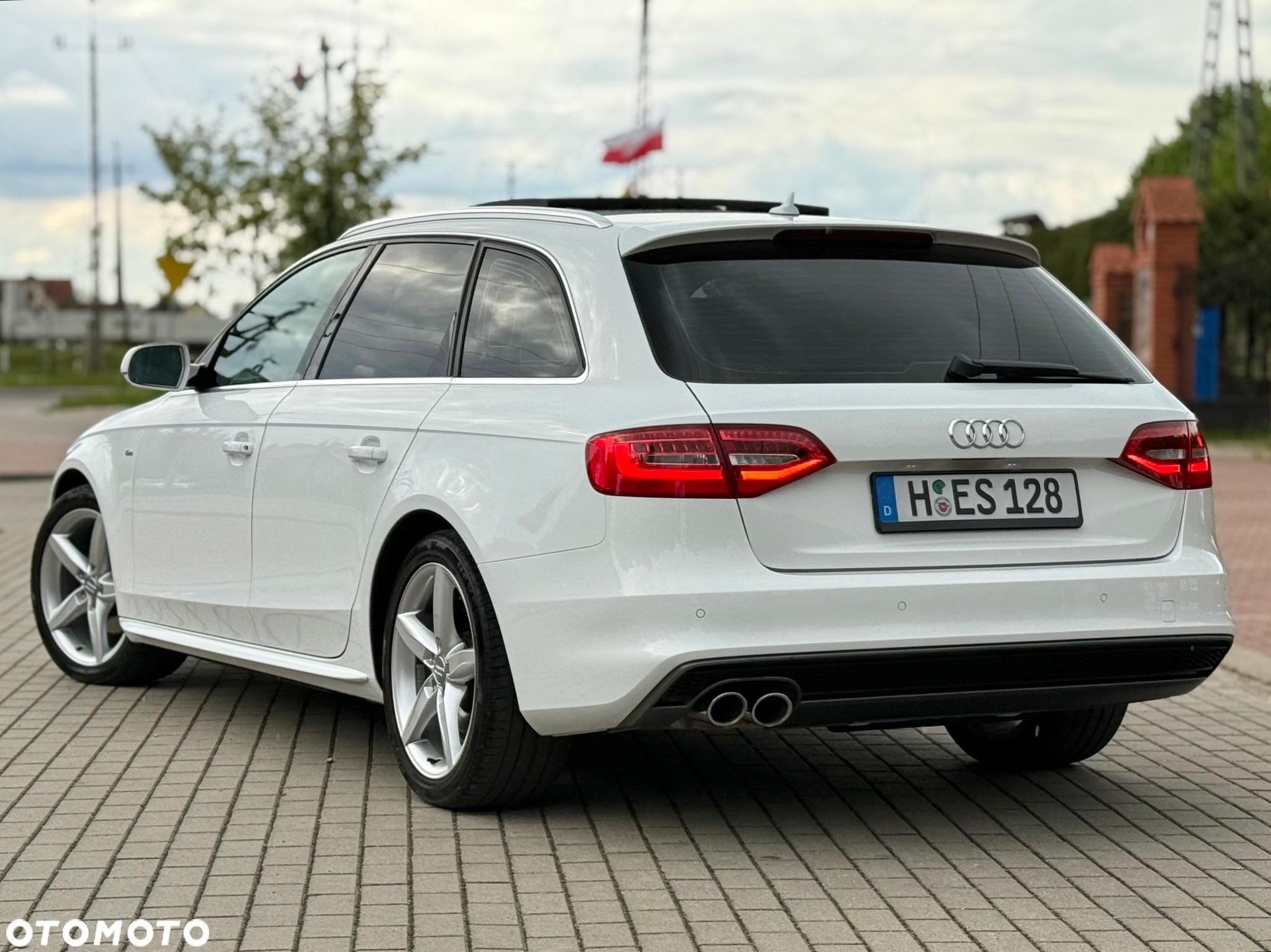 Audi A4 Avant 2.0 TDI DPF quattro S line Sportpaket - 22