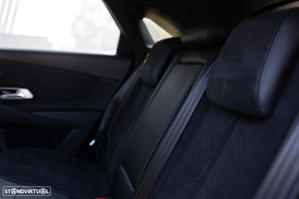 DS DS7 Crossback E-Tense Performance Line EAT8 - 31