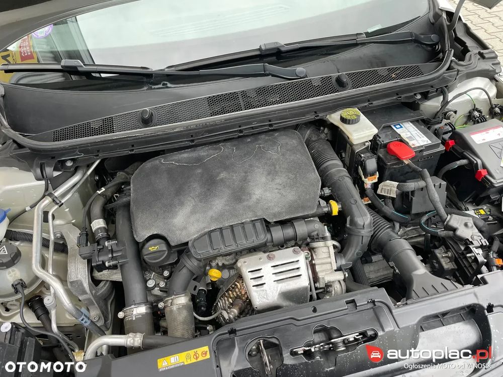 Peugeot 308 1.2 PureTech Allure S&S - 16