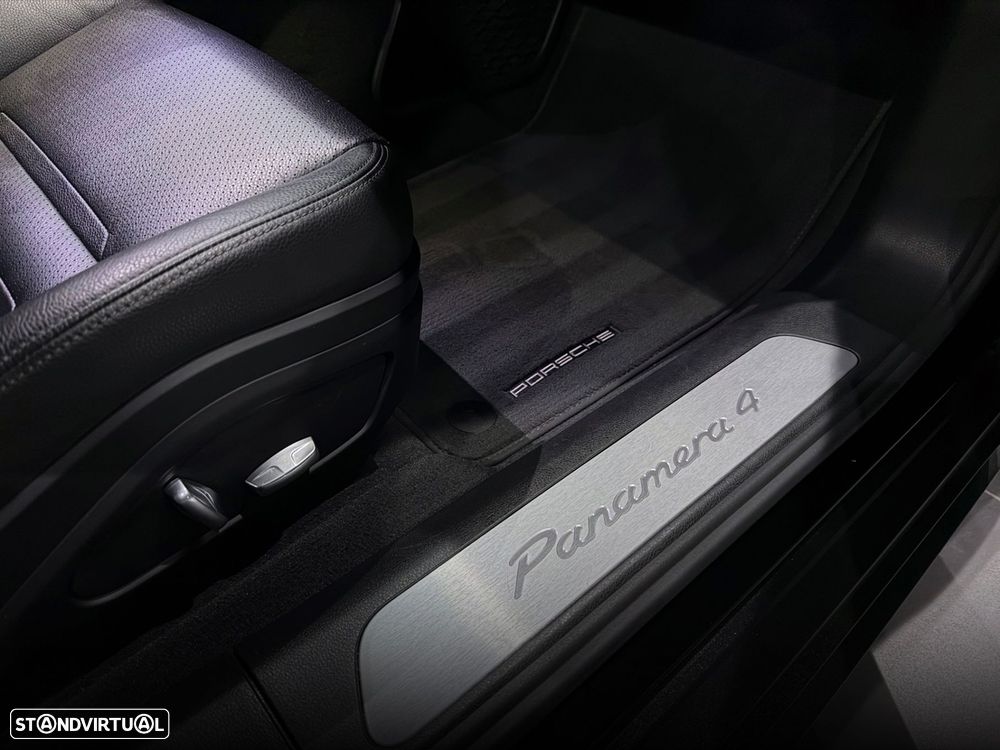 Porsche Panamera Sport Turismo 4 E-Hybrid - 33