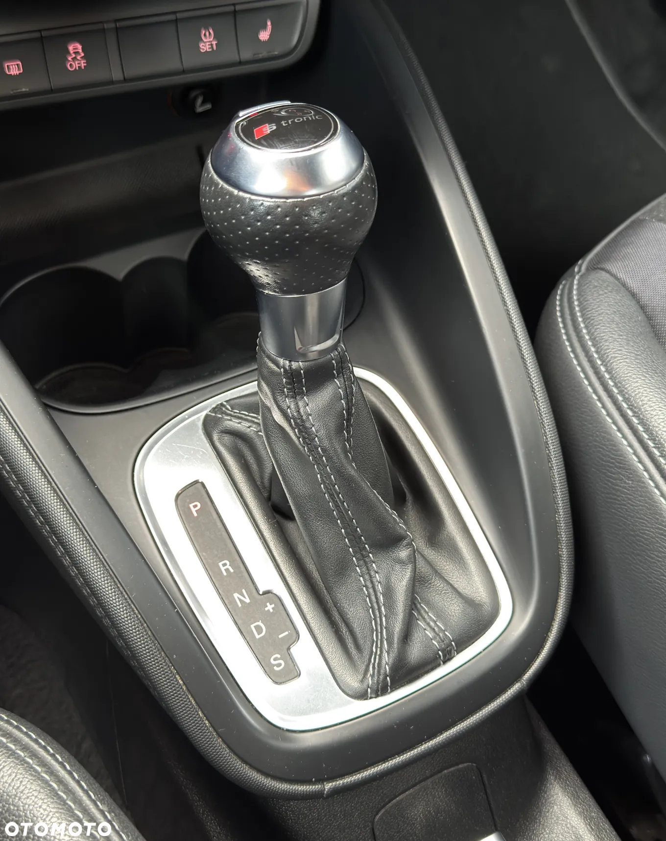 Audi A1 Sportback 1.4 TFSI S tronic S line Sportpaket - 27