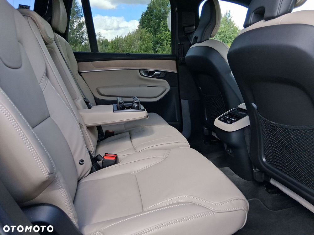 Volvo XC 90 - 16