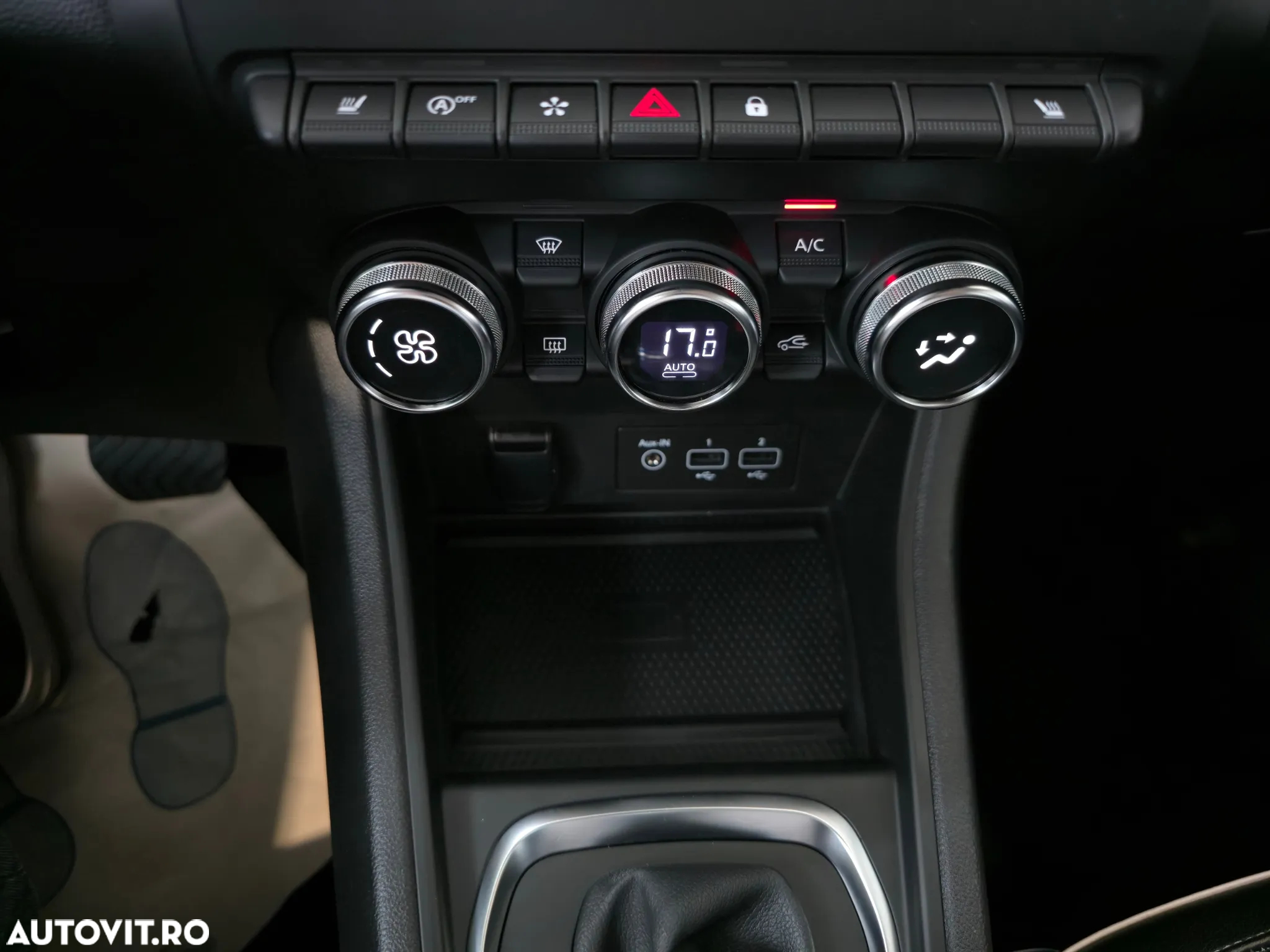 Renault Captur TCe 140 EDC Intense - 15