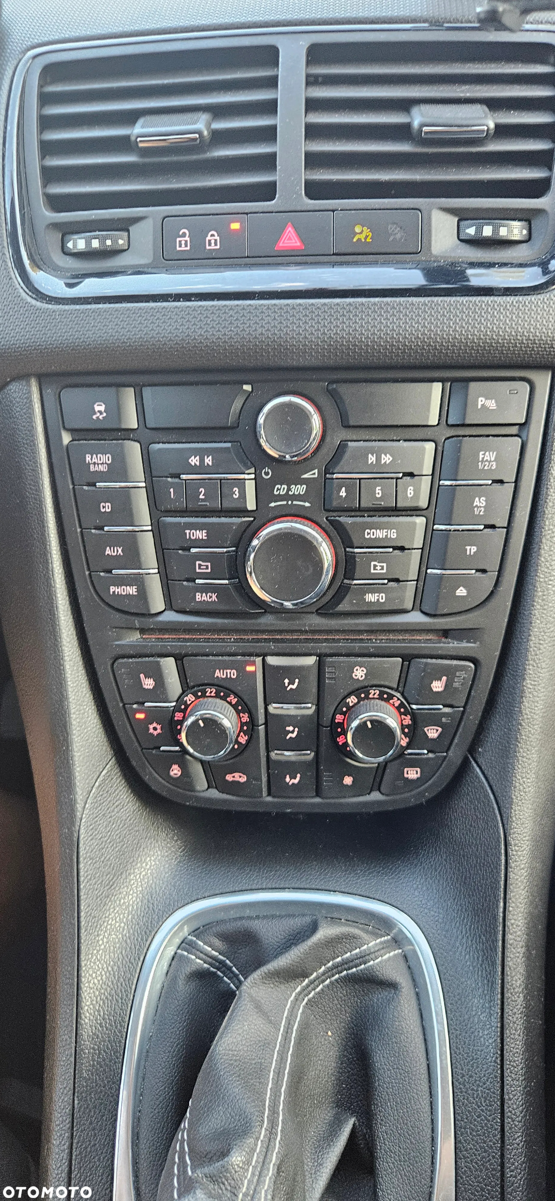 Opel Meriva 1.4 T Cosmo - 14