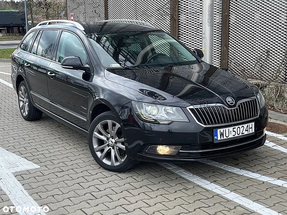 Skoda Superb 2.0 TDI 4x4 L&K DSG - 10