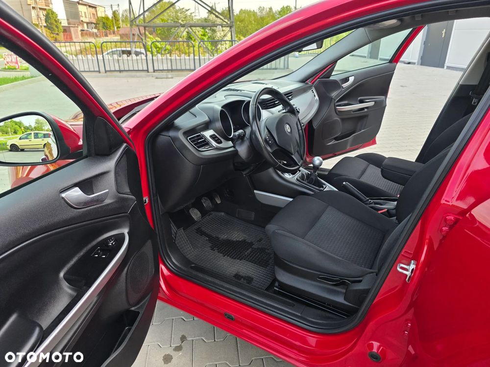 Alfa Romeo Giulietta 1.6 JTDM 16V - 13
