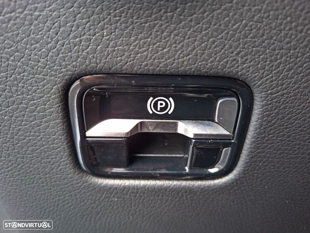 Mercedes-Benz GLC 300 de 4Matic - 21