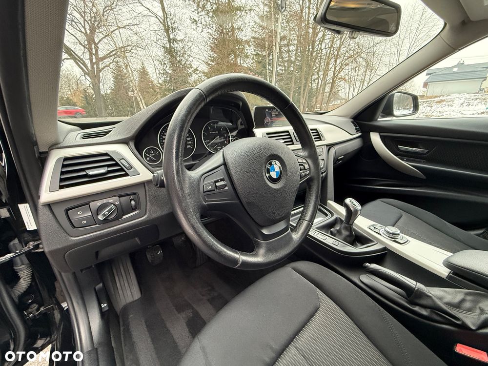 BMW Seria 3 316d - 16