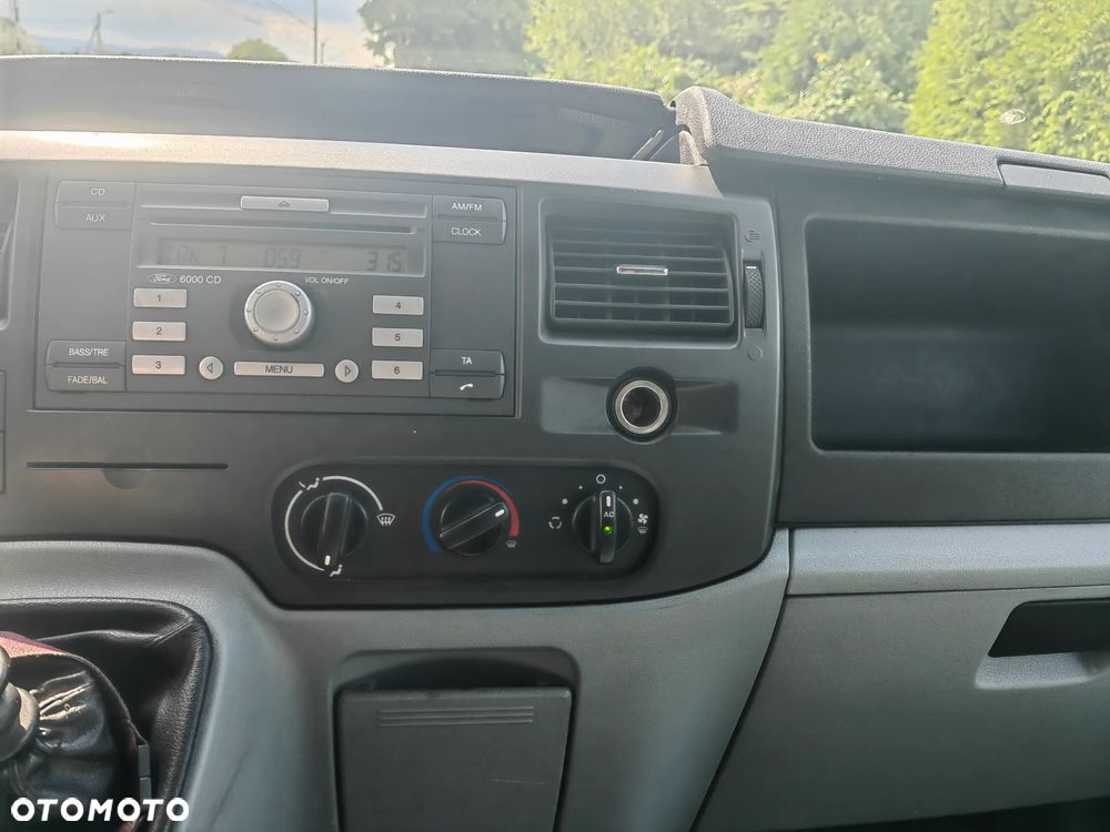 Ford Transit - 8