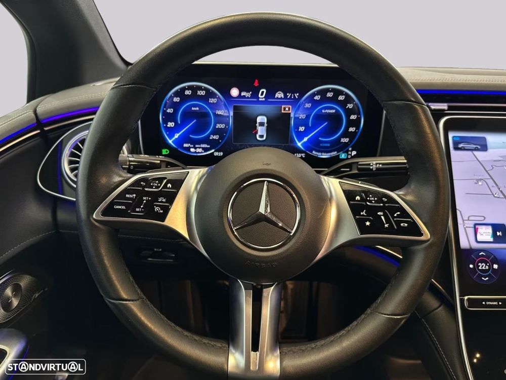 Mercedes-Benz EQE - 7