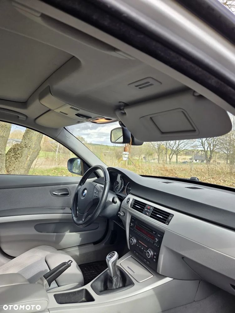 BMW Seria 3 320d DPF - 6