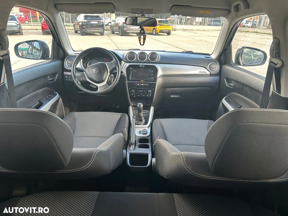 Suzuki Vitara 1.6 4X4 Spirit - 16