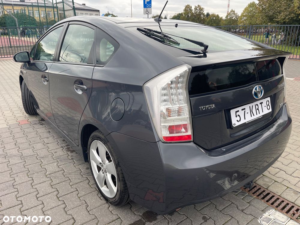 Toyota Prius 1.8 HSD Prestige - 25