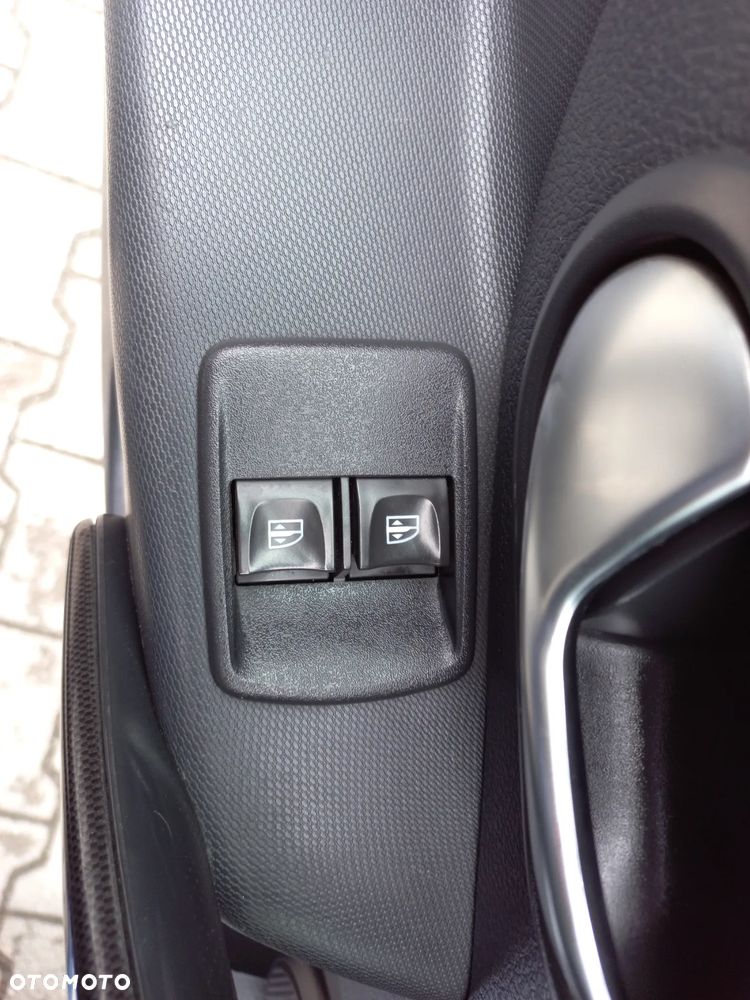 Dacia Sandero 1.0 SCe Laureate - 14