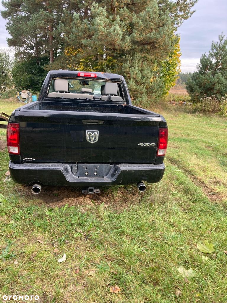 Dodge RAM 1500 5.7 4x4 - 2