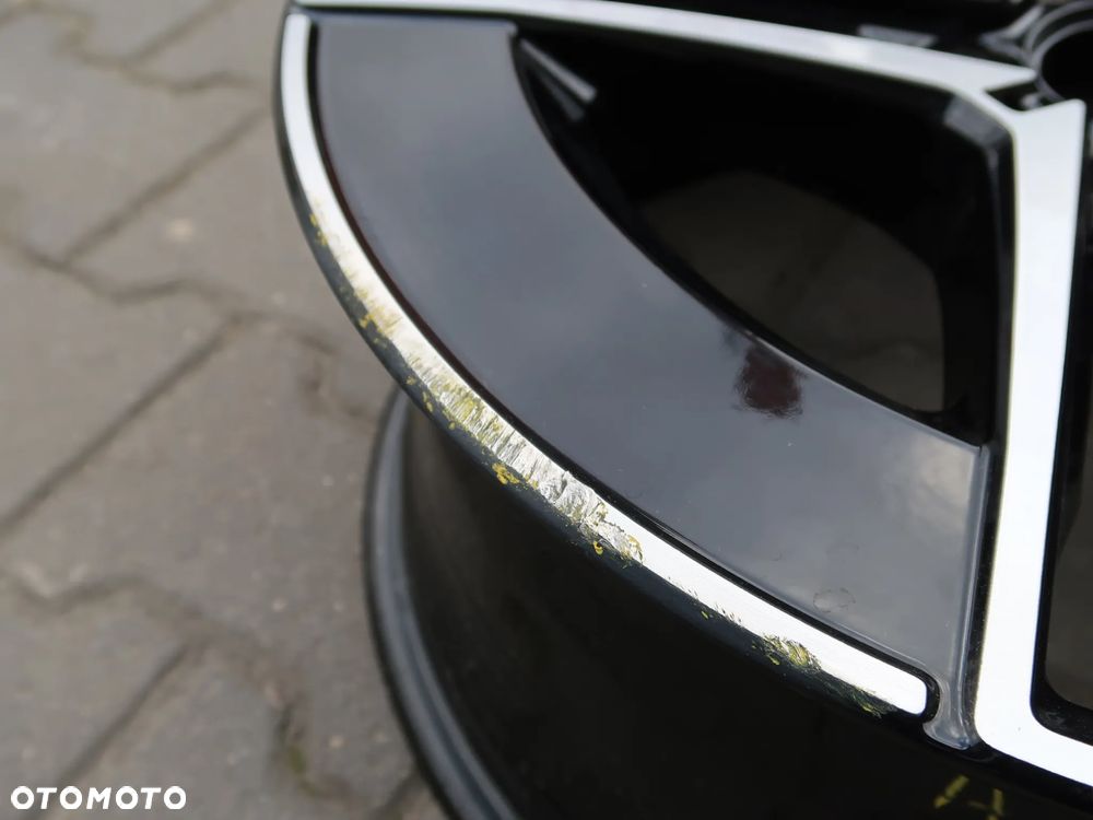 209 Felga Aluminiowa Mercedes A2064017600 7,5x18et40 - 2