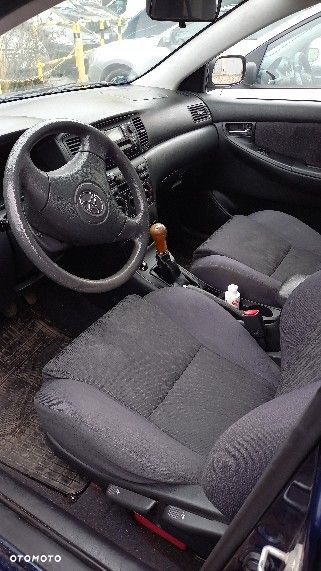 Toyota Corolla 1.6 VVT-i Terra - 9