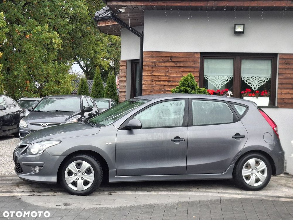 Hyundai i30 1.6 CRDi Comfort - 11