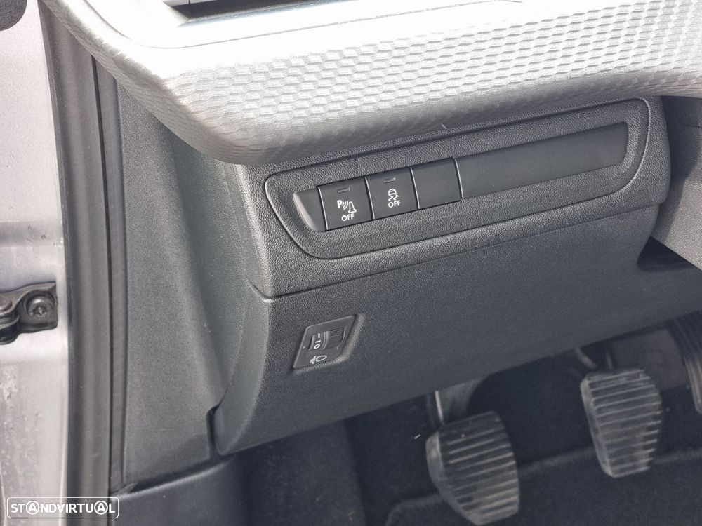 Peugeot 2008 1.2 PureTech Allure - 20