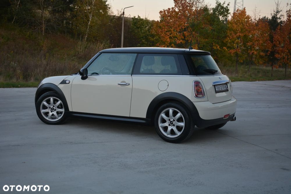 MINI Cooper Standard - 9