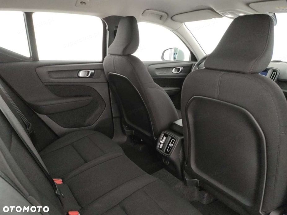 Volvo XC 40 B3 Essential - 15