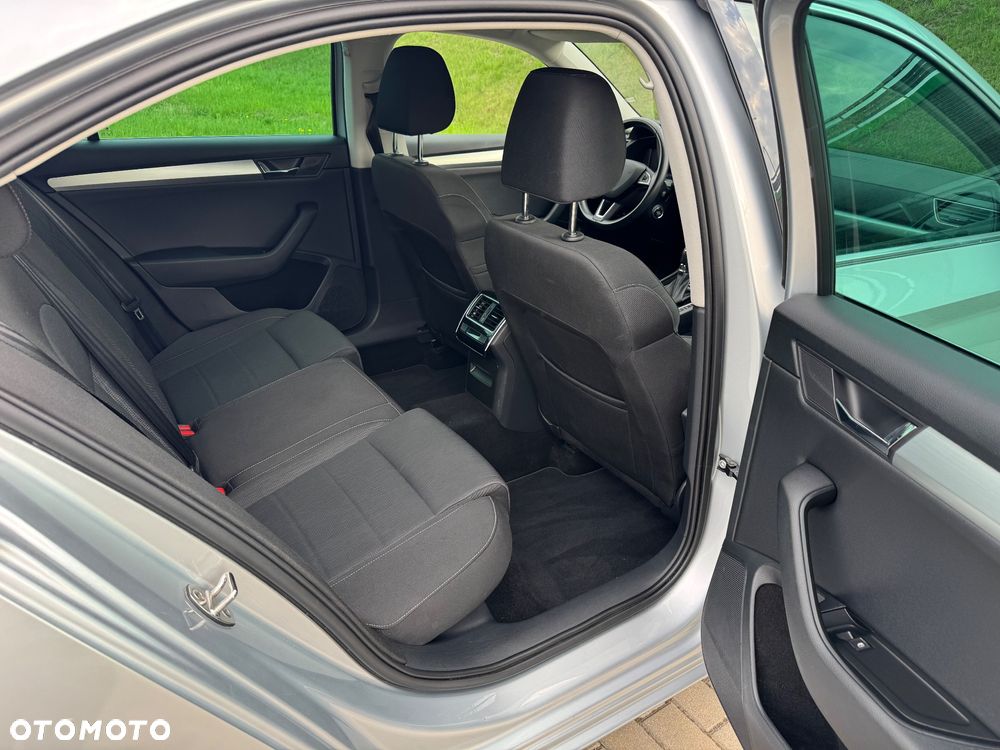 Skoda Superb 2.0 TDI Ambition DSG7 - 10