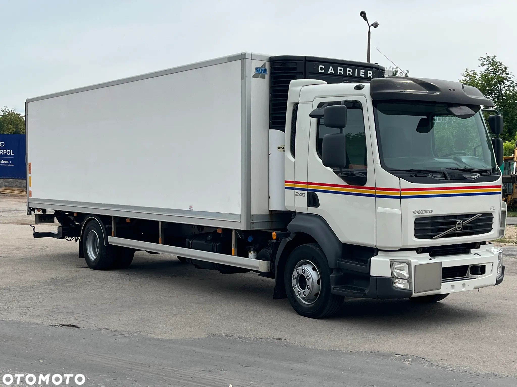 Volvo FL240 4X2 CHŁODNIA CARRIER WINDA18EP - 4
