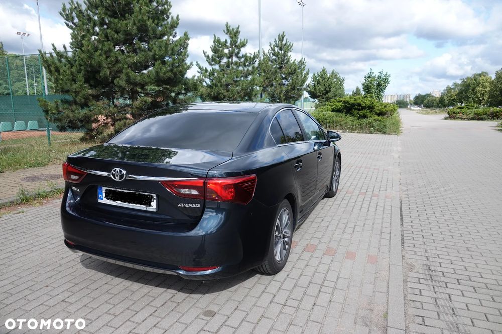 Toyota Avensis 1.8 Premium - 5