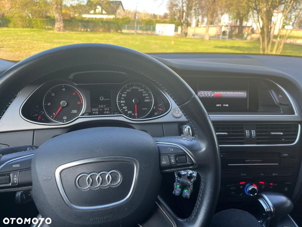 Audi A4 Avant 2.0 TDI Multitronic - 9