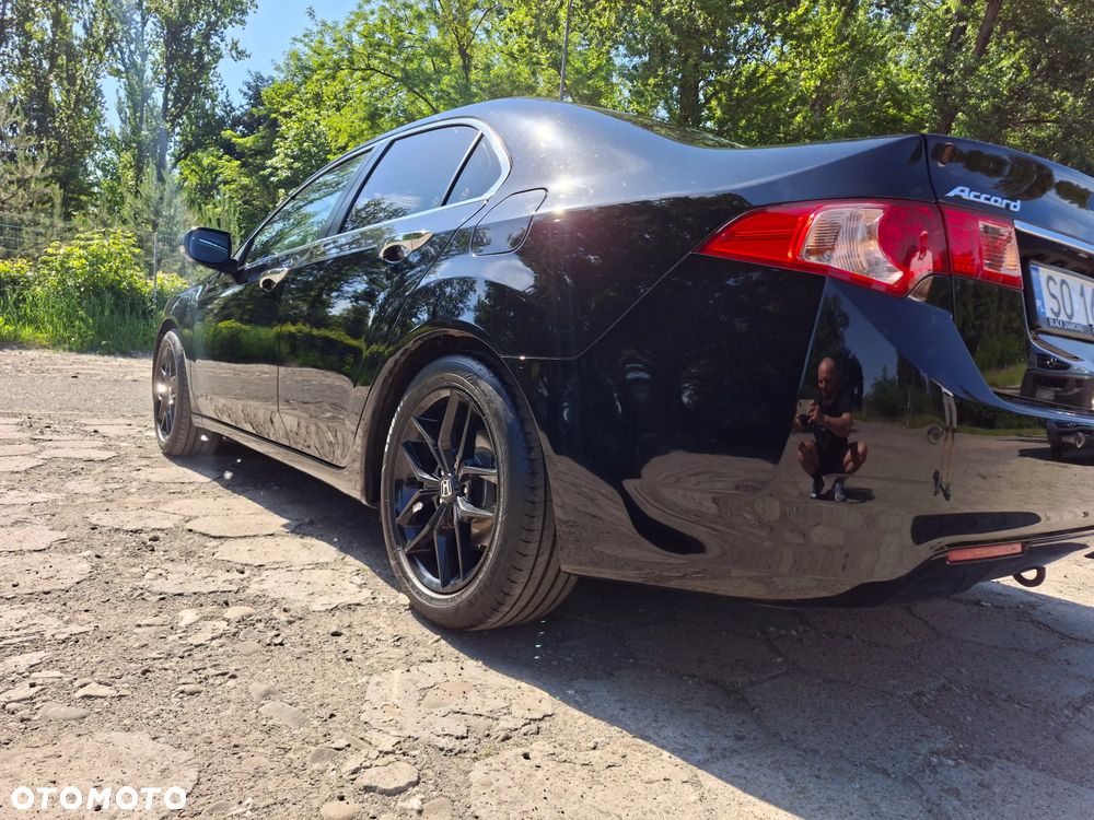 Honda Accord 2.0 Executive - 18