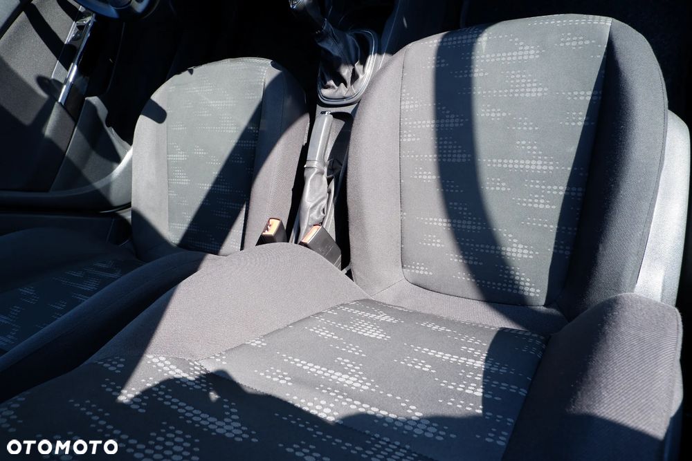 Opel Corsa 1.2 16V 111 - 8