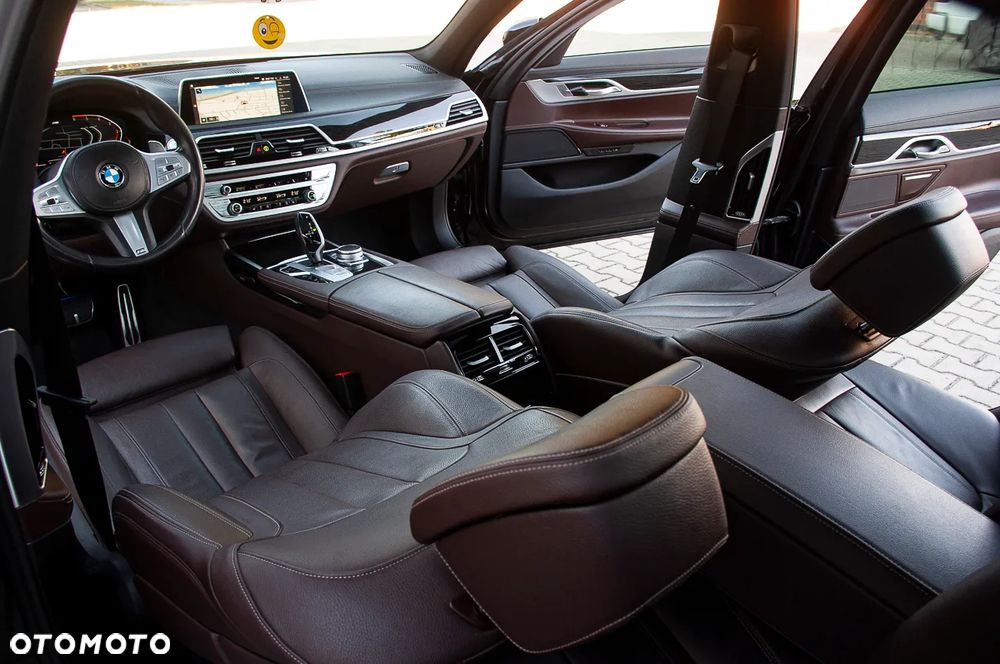 BMW Seria 7 730d xDrive sport - 21