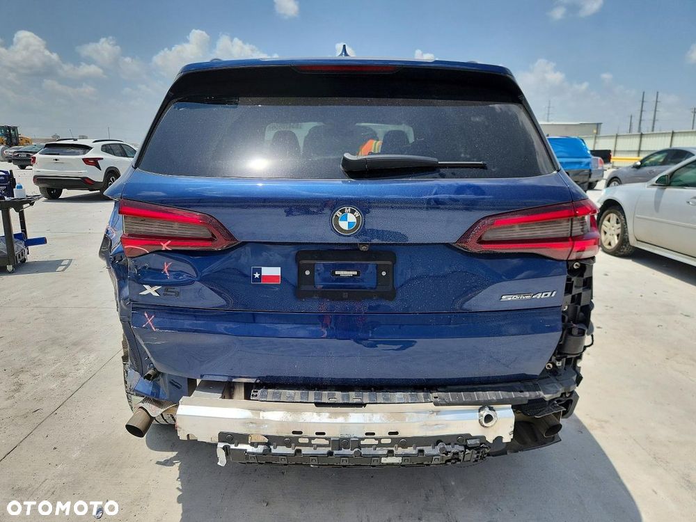 BMW X5 xDrive40i - 8
