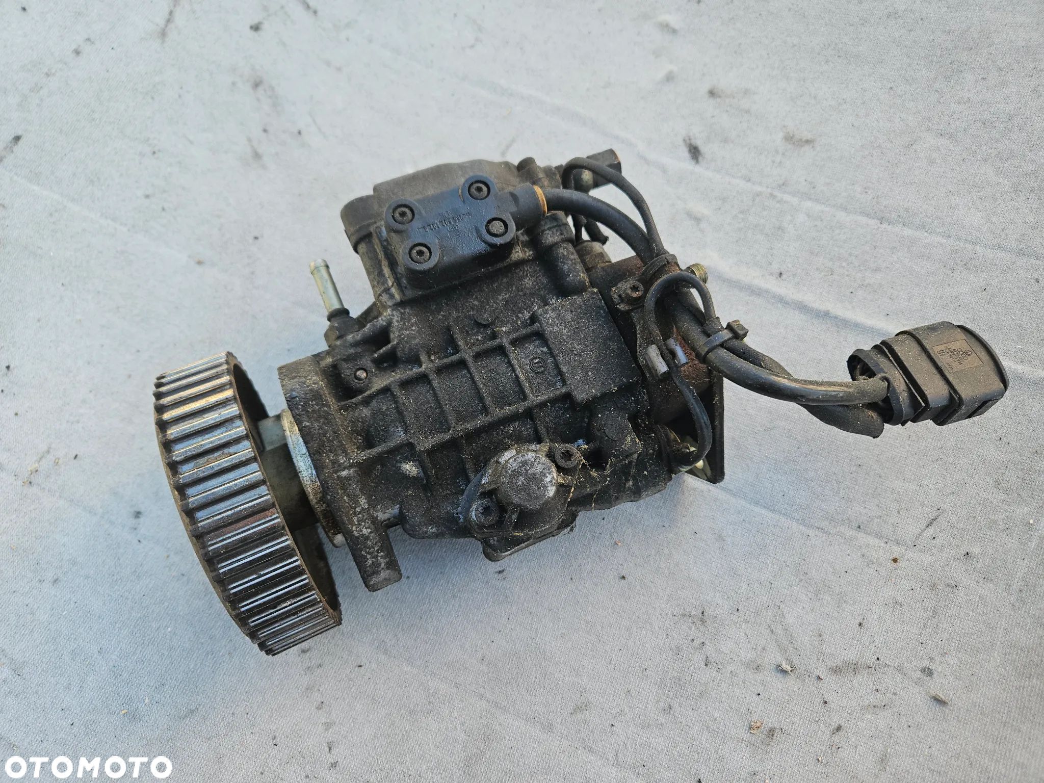 Pompa paliwa wtryskowa VW Golf 4 IV Audi A3 8L Bora 1,9 TDI 90KM 110KM 038130107D - 1