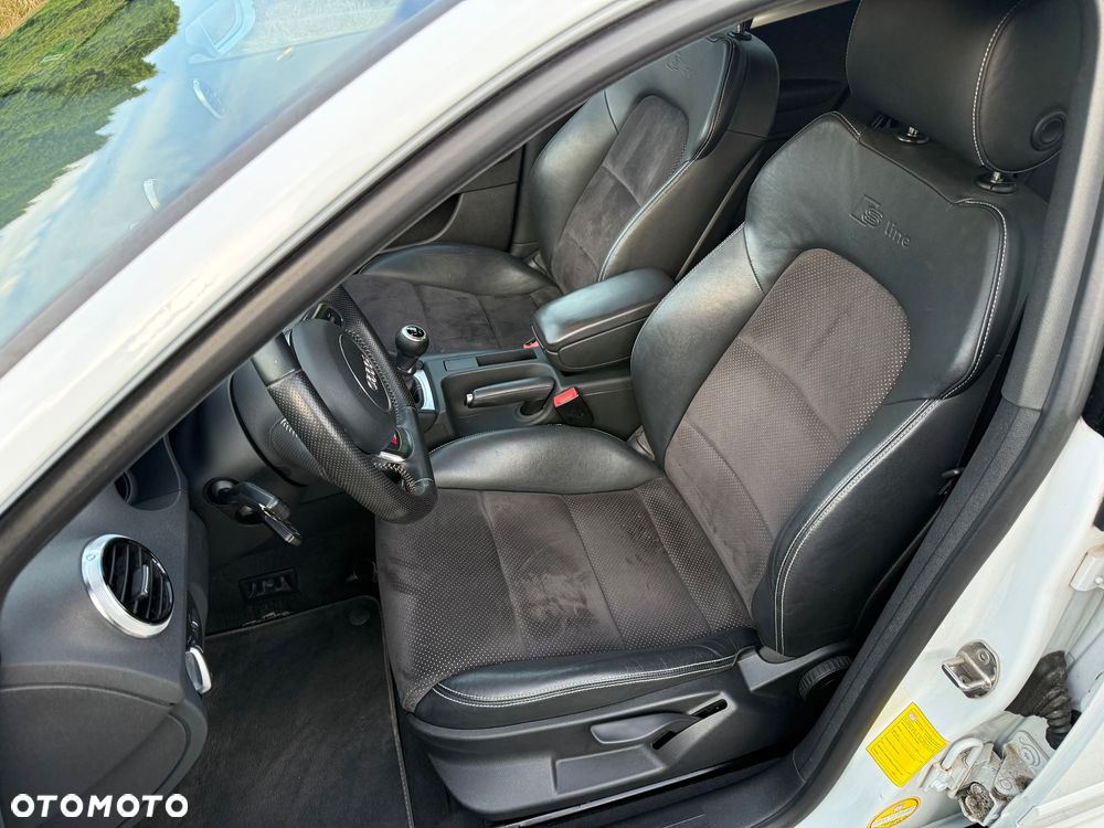 Audi A3 Sportback 2.0 TDI DPF quattro S line Sportpaket (plus) - 10