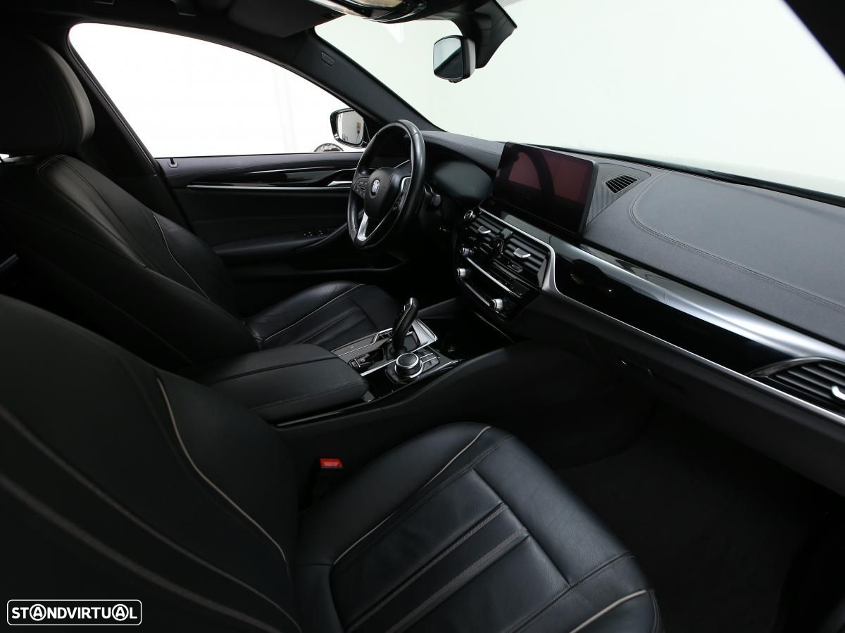 BMW 520 d Line Luxury Auto - 11