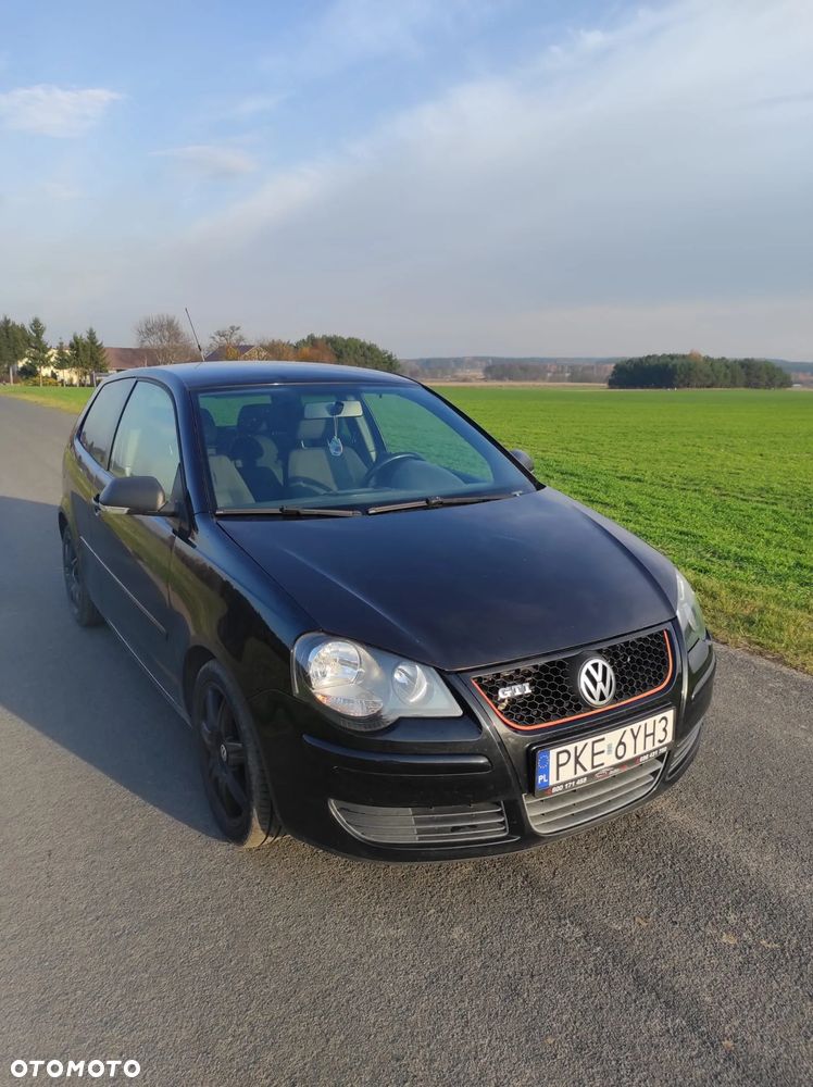 Volkswagen Polo 1.6 Goal - 1
