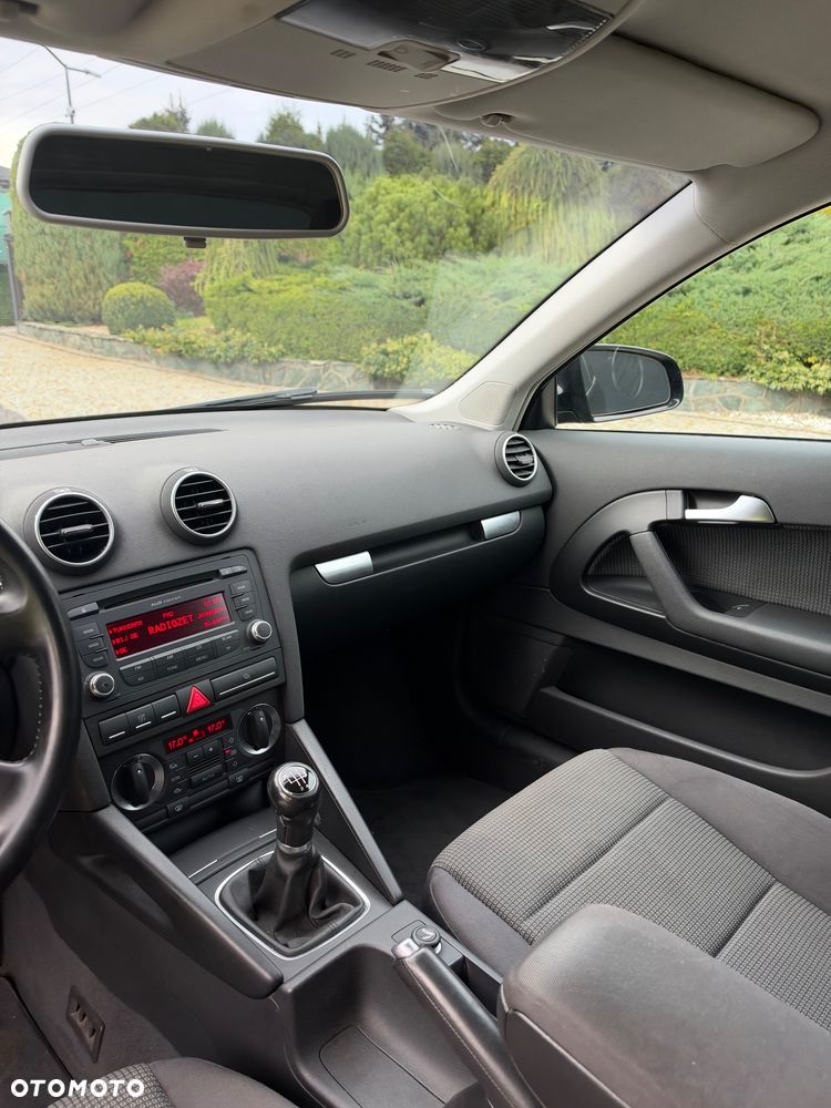 Audi A3 Sportback - 16