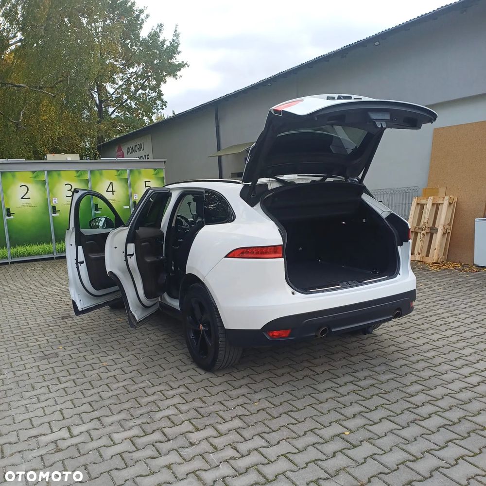 Jaguar F-Pace 2.0 i4P AWD R-Sport - 2