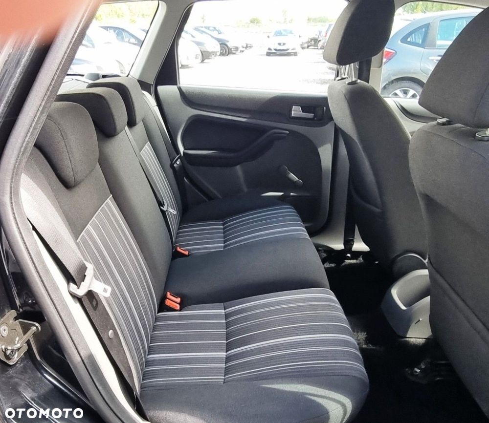 Ford Focus - 18