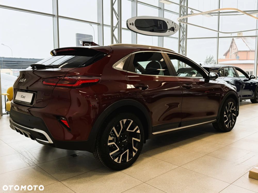 Kia XCeed 1.6 T-GDI Business Line DCT - 4