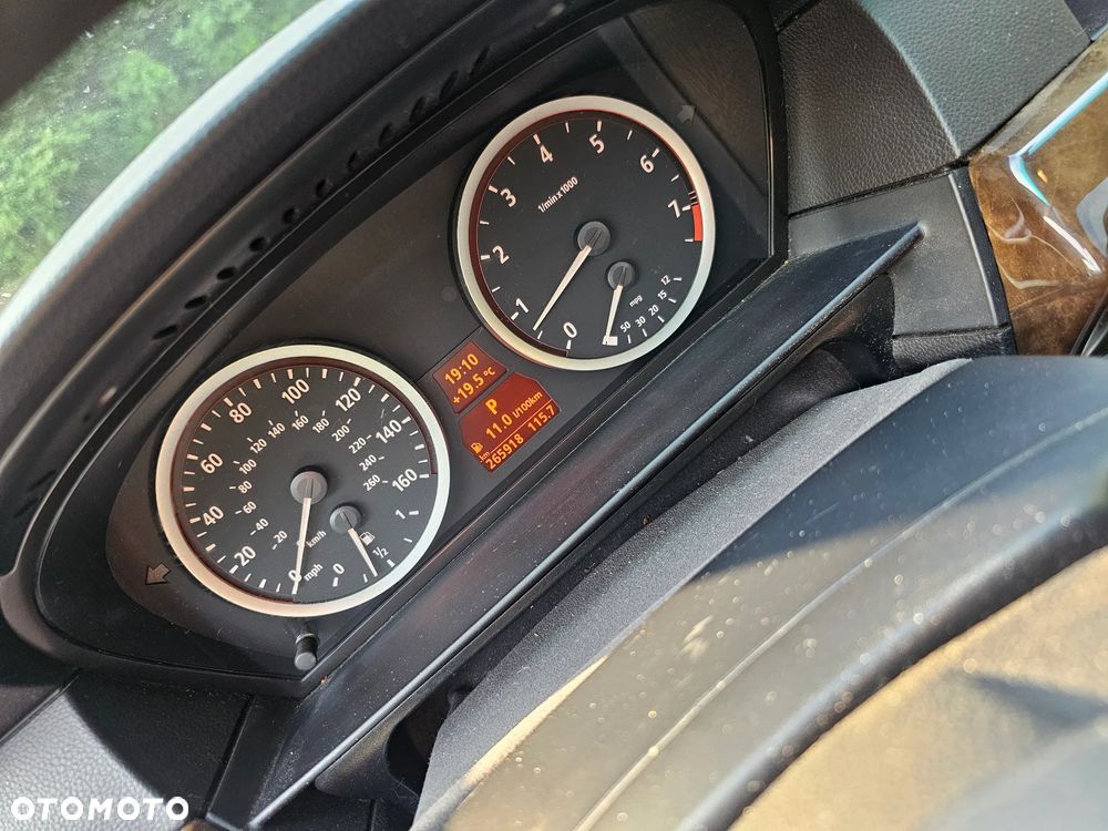 BMW Seria 5 525i - 15