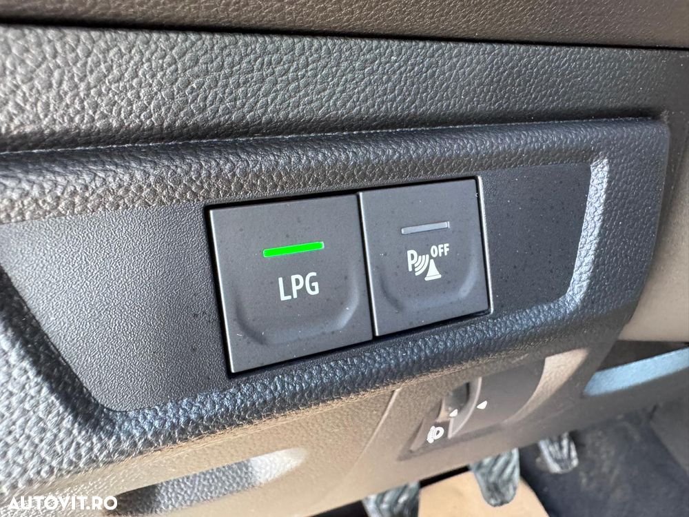 Dacia Logan TCe 90 Essential - 19