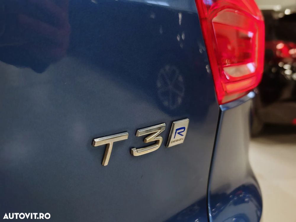 Volvo XC 40 T3 Geartronic RDesign - 32