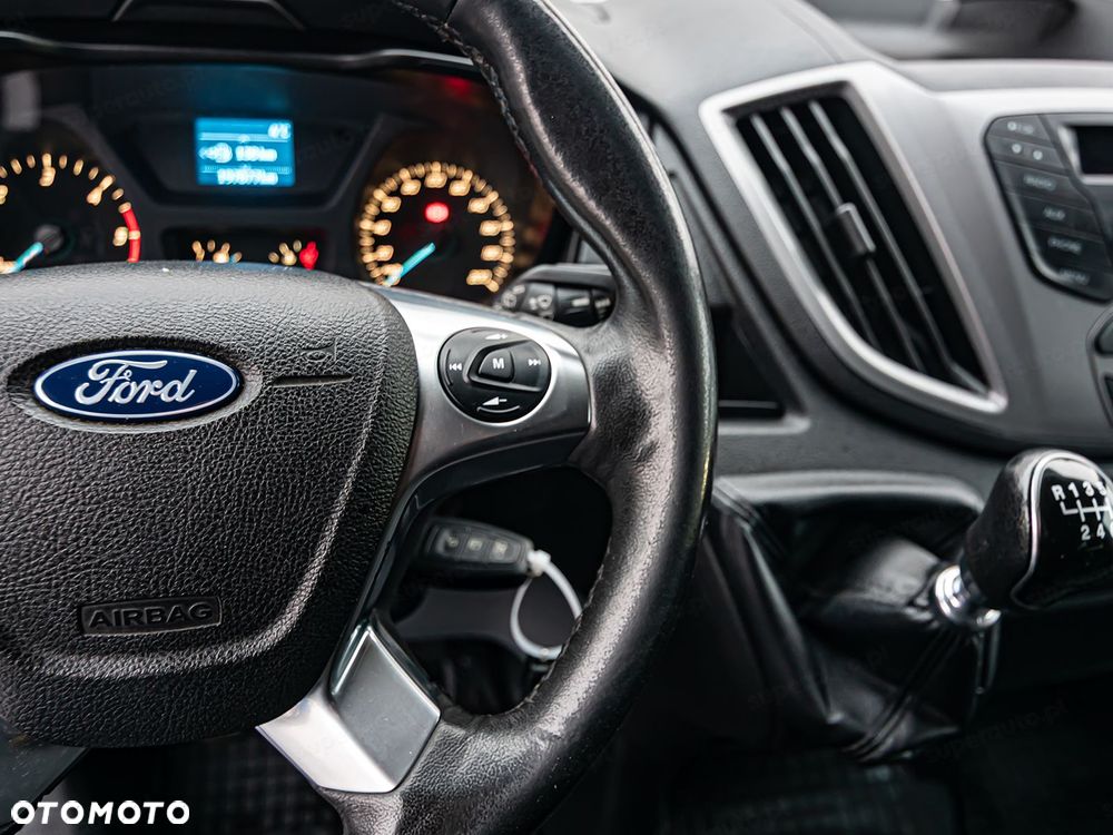 Ford Transit - 18
