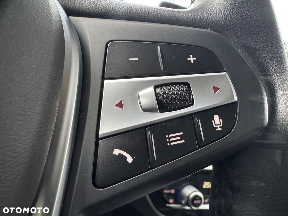 BMW X3 sDrive18d Advantage - 33