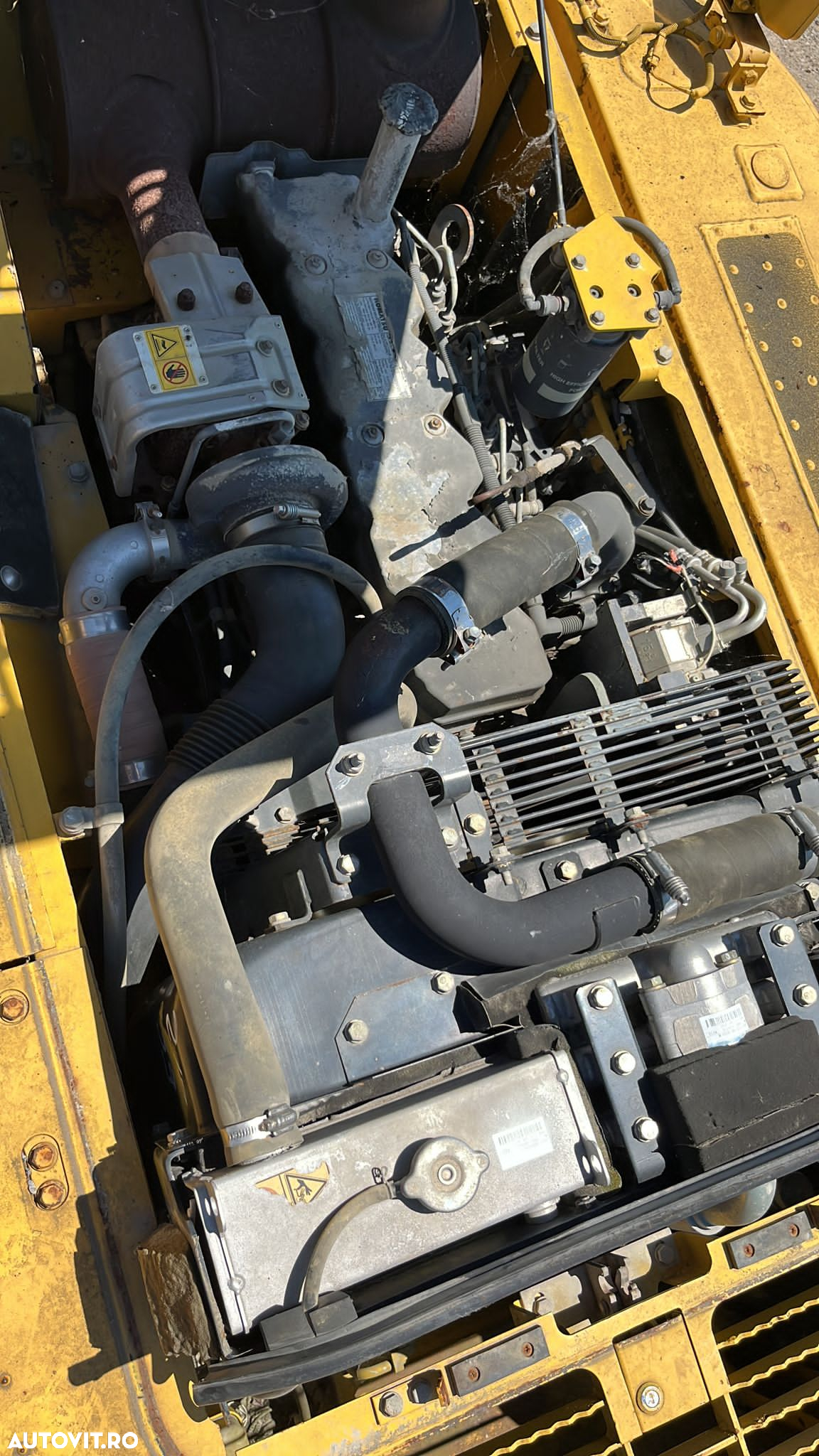 Piese de schimb din dezmembrari pentru KOMATSU PC210 -6 -8  -10 , second hand - 5