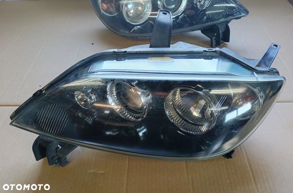 Mazda II 2 lampa przednia przód Europa LIFT stan bdb bez uszkodzeń 2005-07r - 3