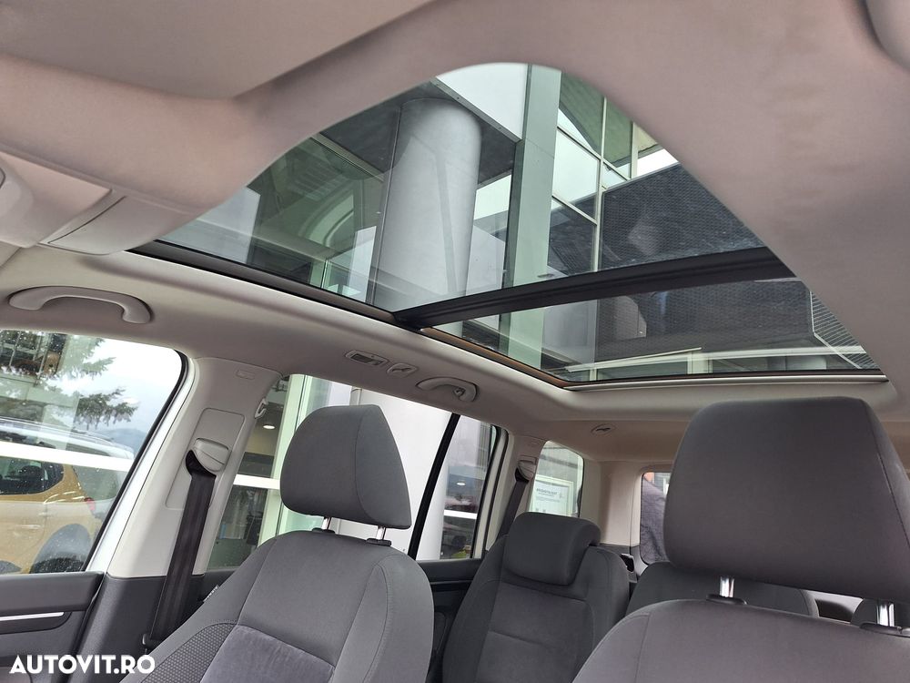 Volkswagen Touran 2.0 TDI DPF BlueMotion Technology Highline - 7